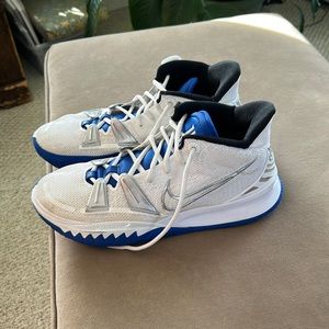 Nike Air Zoom Turbo Men’s basketball shoe